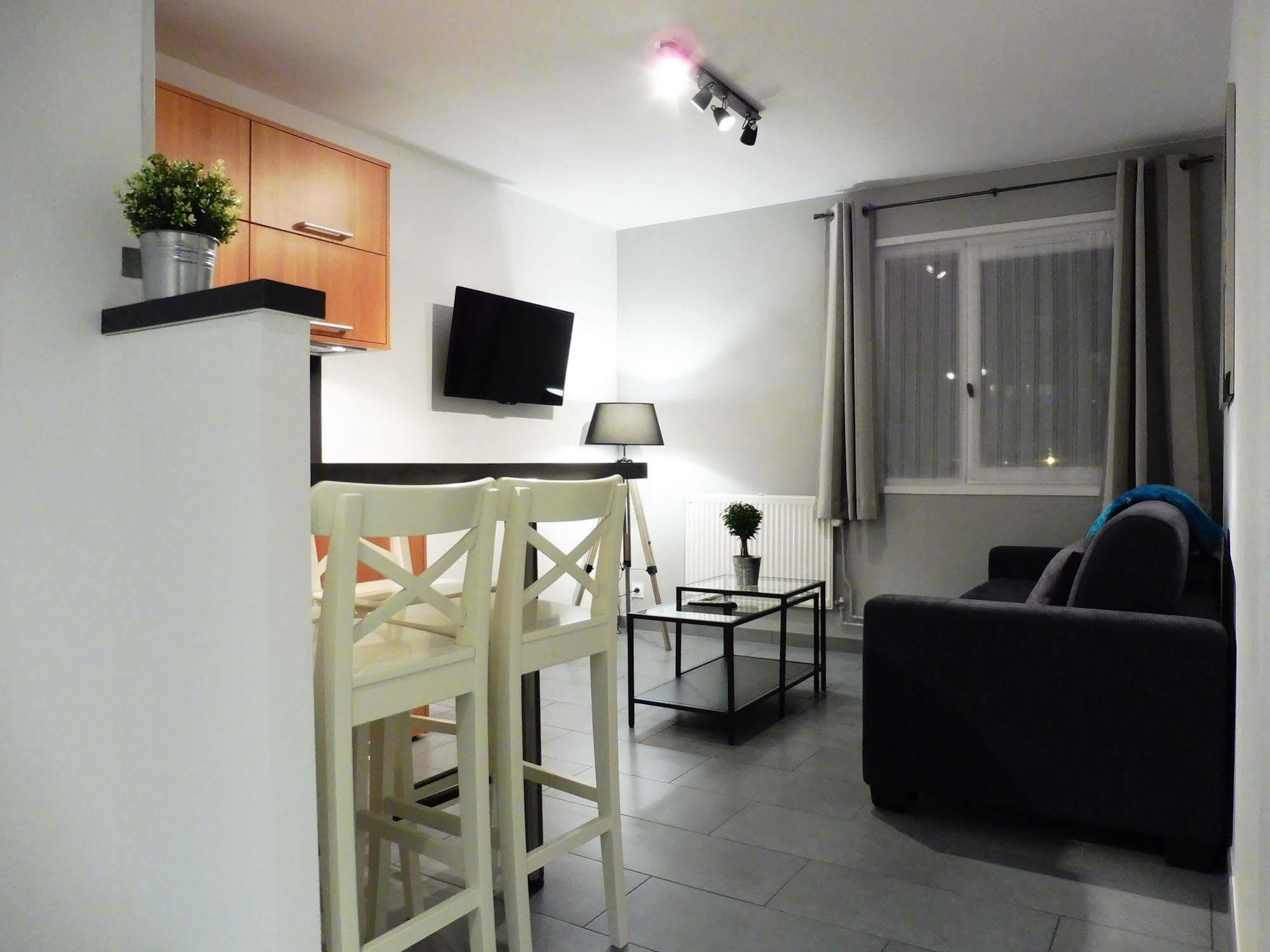 Memorial-Sleep In Normandie Apartment ก็อง ภายนอก รูปภาพ