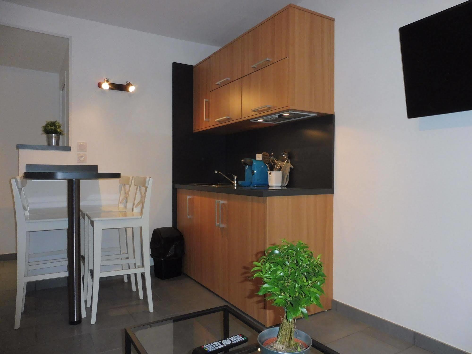 Memorial-Sleep In Normandie Apartment ก็อง ภายนอก รูปภาพ