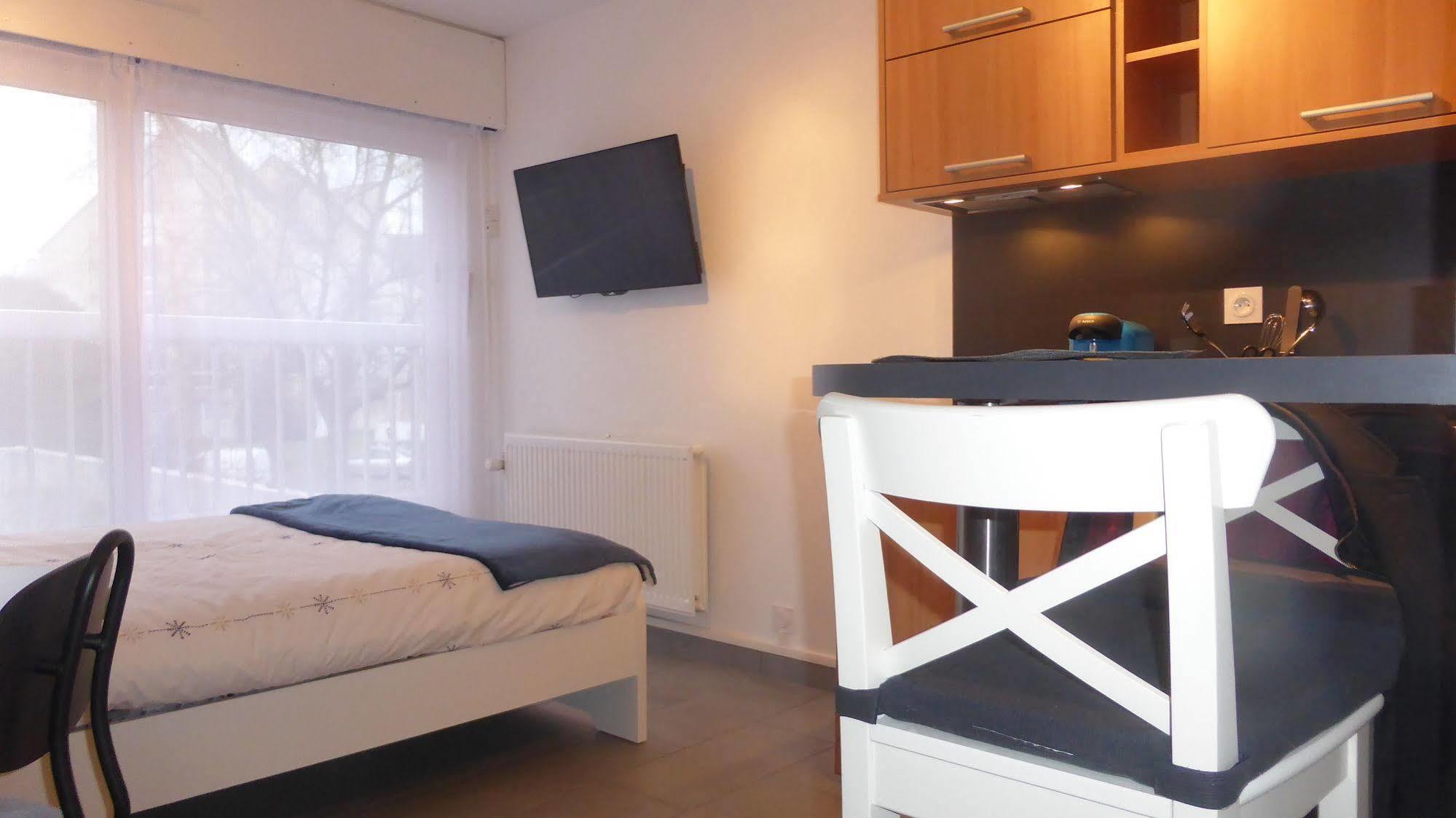 Memorial-Sleep In Normandie Apartment ก็อง ภายนอก รูปภาพ