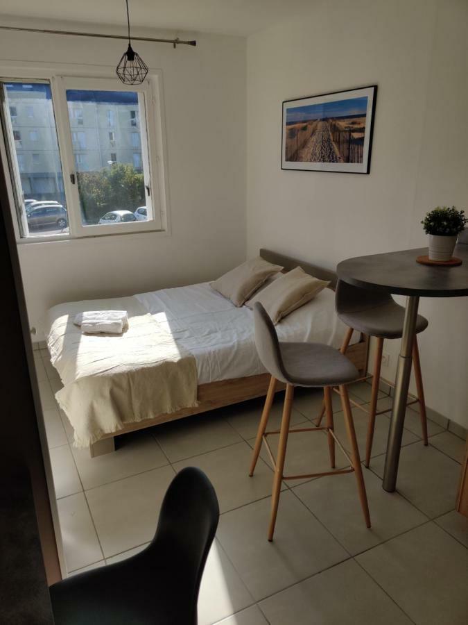 Memorial-Sleep In Normandie Apartment ก็อง ภายนอก รูปภาพ